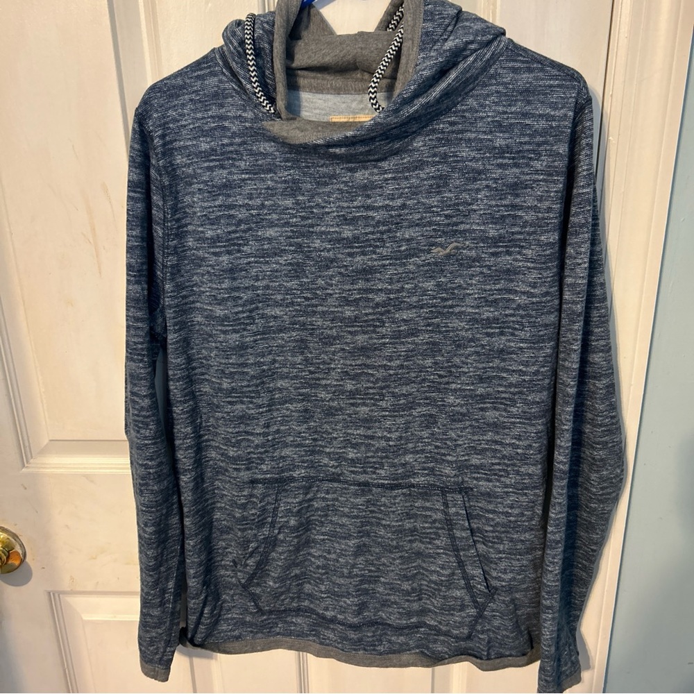 Hollister hooded sweater